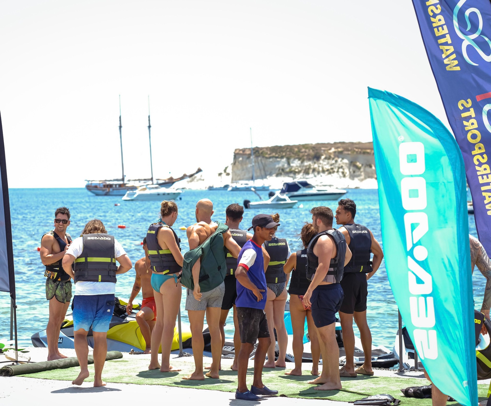 Group watersports photography from Sensi